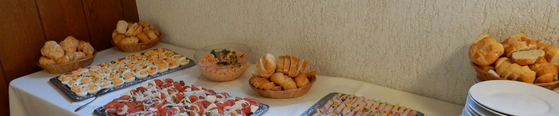 Klicken um die Schaltflächen zu zeigen oder zu verbergen